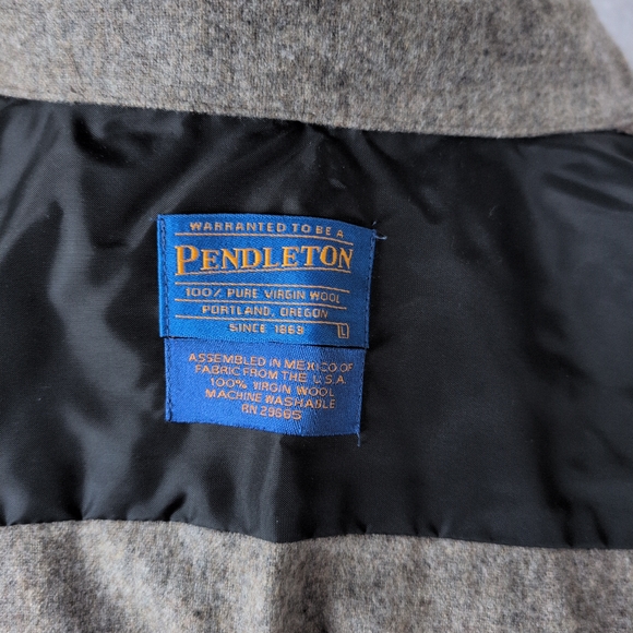 Men's Pendleton Gray Button-Up Jacket - Picture 5 of 6